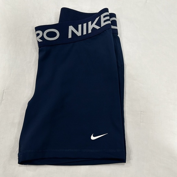 Nike Pro 365 - Picture 4 of 4